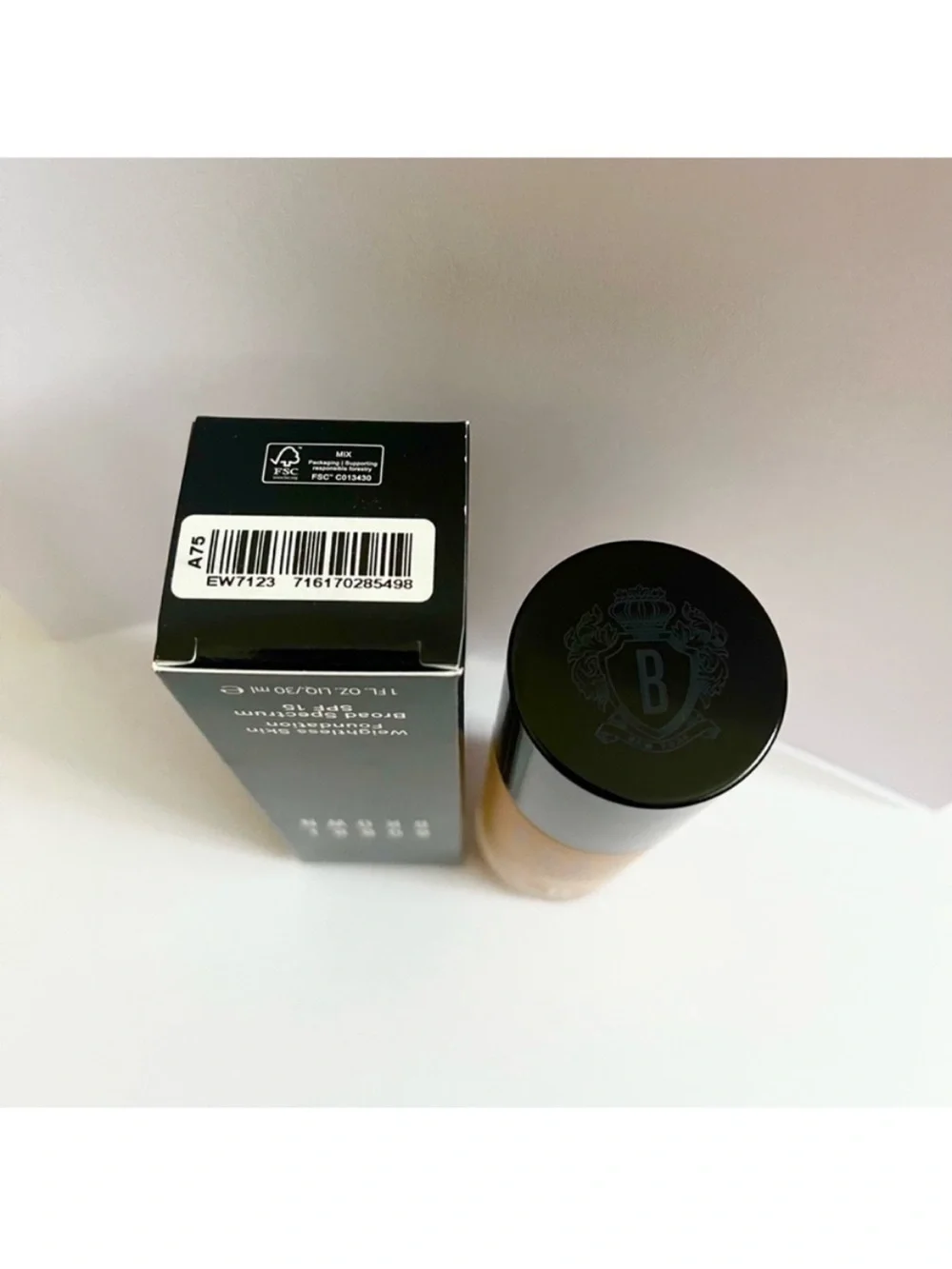 BOBBI BROWN SKIN LONG WEAR WEIGHTLESS FOUNDATION # C-036 Cool Sand